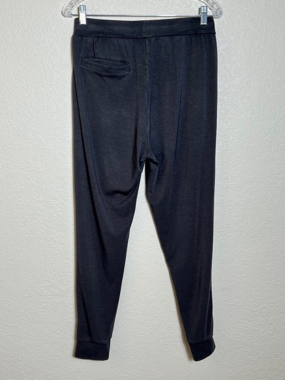 Cozy Earth Bamboo Cooling Joggers - Picture 4 of 10